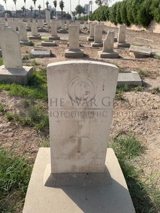 BAGHDAD (NORTH GATE) WAR CEMETERY - MacWADE, ROSSLYN ERIC